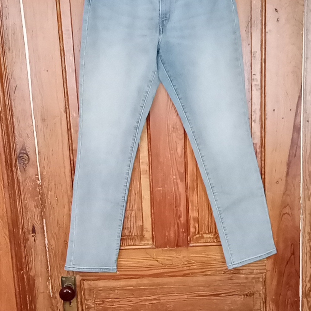 Levi mid rise slim jeans - Picture 2 of 7